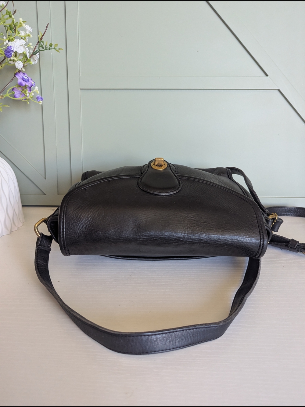 Coach Black Leather Crossbody with Gold Turn-Lock - Picture 7 of 11